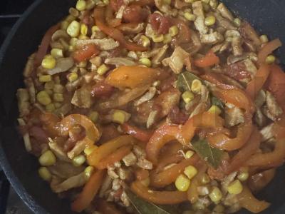 Vištiena su udon makaronais ir daržovėmis Žingsnis 4