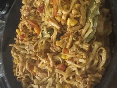 Vištiena su udon makaronais ir daržovėmis Žingsnis 5