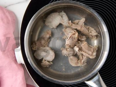 Vištienos skrandžiai su grikių koše ir salotomis Žingsnis 1