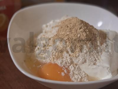 Sūrio blynai su apelsinų žievele Žingsnis 4