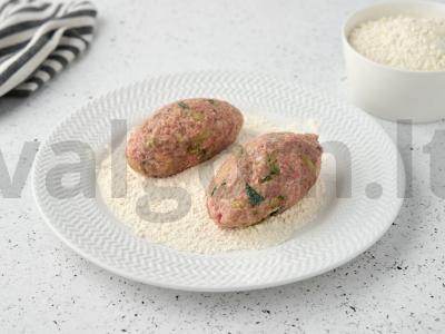 Jautienos kotletai su agurkais Žingsnis 5