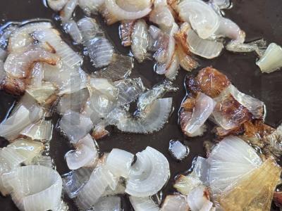 Keptas patiekalas su žolelėmis ir kopūstais Žingsnis 1