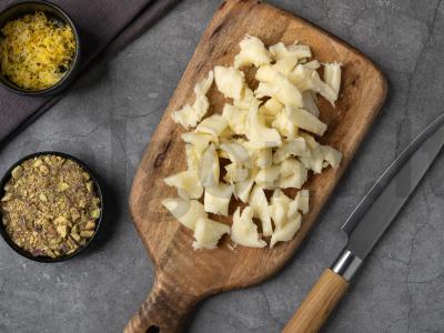 Pica su kumpiu, burrata ir pistacijomis Žingsnis 5