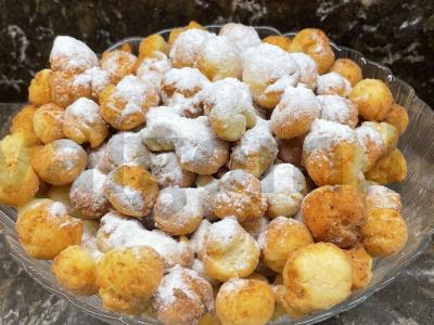 Varškės spurgos pagrindine nuotrauka