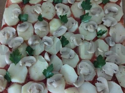 Pica su bulvėmis ir marinuotais pievagrybiais Žingsnis 4