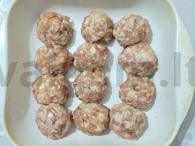 Skani mėsos ežiukai grybo padaže Žingsnis 3