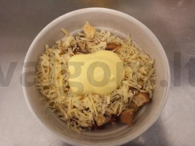 Salotas su pomidorais, sūriu ir marinuotais pipirais „Fantazijų skrydis“ Žingsnis 6