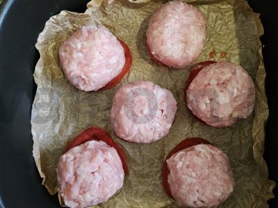 Kotletai su pomidorais ir sūriu pietums Žingsnis 2