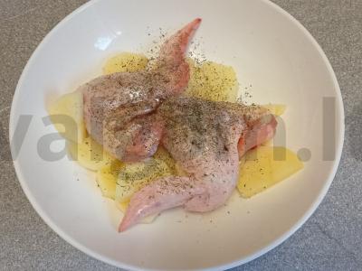 Vištienos sparneliai su bulvėmis lėtoje viryklėje Žingsnis 5