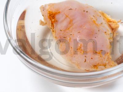 Sūdyti vištienos filė Žingsnis 2