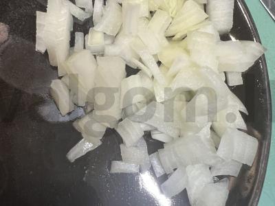 Troškinta kopūstai su morkomis Žingsnis 1