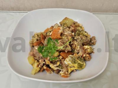 Daržovių omletas su naminiu faršu pagrindine nuotrauka