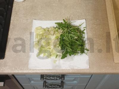 Sultingas salotas su rukola ir avokadu Žingsnis 1