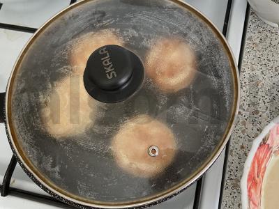 Blynai ant išrūginto pieno ir sausų mielių Žingsnis 7