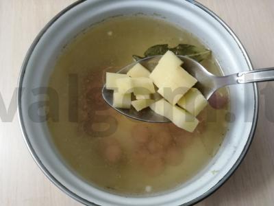 Sriuba su koldūnais ir kukuliais „Metelica“ Žingsnis 4