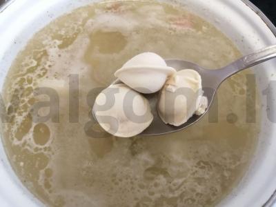 Sriuba su koldūnais ir kukuliais „Metelica“ Žingsnis 10