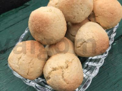 Kokosų sausainiai arbatai pagrindine nuotrauka