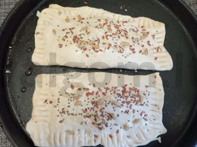 Sluoksniuotos bandelės su sūriu, dešra ir krapais Žingsnis 6