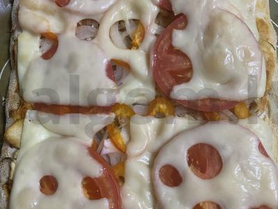 Pica ant romėniško tešlos su vištienos filė ir salsos padažu Žingsnis 9