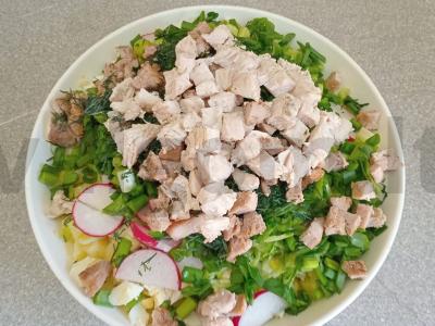 Okroška su šonine, ridikėliais ir žolelėmis ant duonos kvašo Žingsnis 7