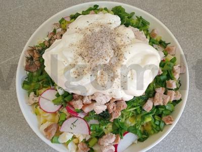 Okroška su šonine, ridikėliais ir žolelėmis ant duonos kvašo Žingsnis 9