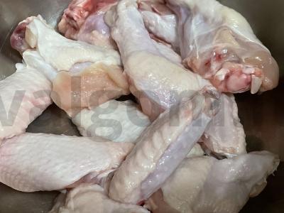 Vištienos sparneliai su grūdėta garstyčia ir medumi Žingsnis 1