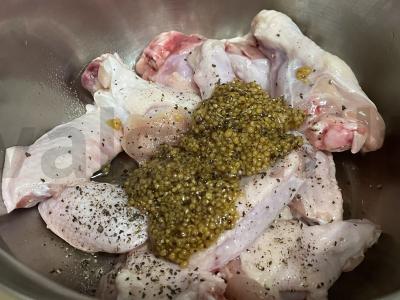 Vištienos sparneliai su grūdėta garstyčia ir medumi Žingsnis 2