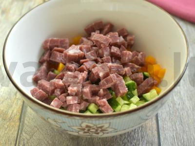 Olivje su šviežiais agurkais be bulvių Žingsnis 2