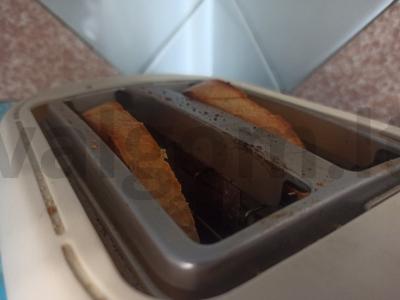 Skrebučiai su grietinėlės ir silkių užtepėle pusryčiams Žingsnis 1