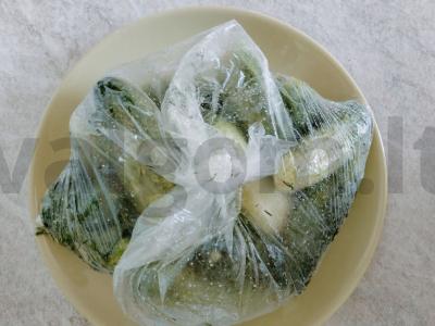 Traškūs greitai paruošiami sūdyti agurkai Žingsnis 6