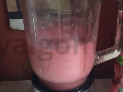 Braškių-bananų smūgis Žingsnis 3