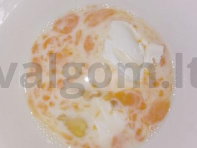 Omletas su varškės sūriu ir daržovėmis Žingsnis 11