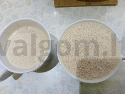 Grūdų ir džiovintų slyvų kokteilis pagrindine nuotrauka