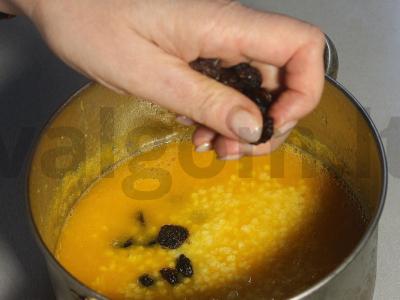 Pšenių košė su moliūgu pieno su razinomis Žingsnis 5