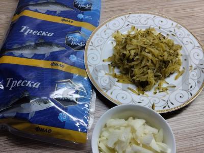 Menkių filė grietinės padaže su marinuotais agurkais Žingsnis 1