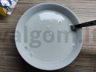 Menkių filė grietinės padaže su marinuotais agurkais Žingsnis 5