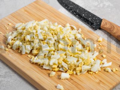 Salotos su jūros kopūstais ir kiaušiniu Žingsnis 2