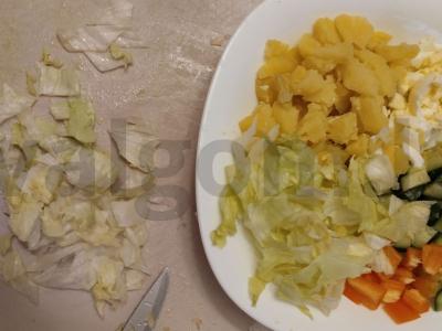 Salotos su kiaulienos rūkyta krūtine Žingsnis 4