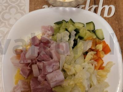 Salotos su kiaulienos rūkyta krūtine Žingsnis 5