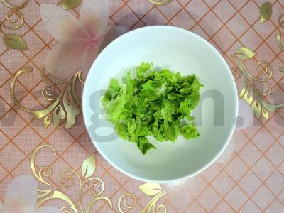 Salotas „Gaidys“ su žaliu žirneliu Žingsnis 1