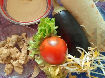 Rolas su sojų mėsa ir baklažanu Žingsnis 1