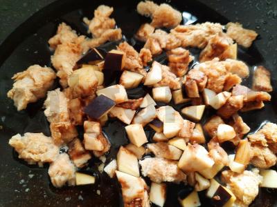 Rolas su sojų mėsa ir baklažanu Žingsnis 4