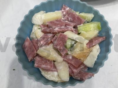 Salotas „Pial“ su saliami Žingsnis 6