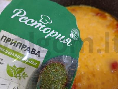 Kiaušinienė su pomidorais ir prieskoniais Žingsnis 8