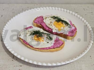 Ruginiai skrebučiai su burokėlių paštetu pagrindine nuotrauka