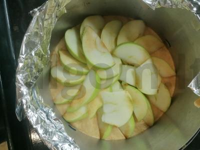 Klasikinė šarlotė su ledais Žingsnis 4