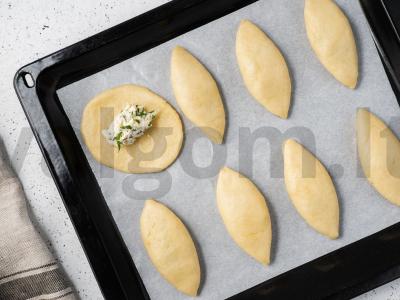 Kibinai su varške ir sūriu Žingsnis 6