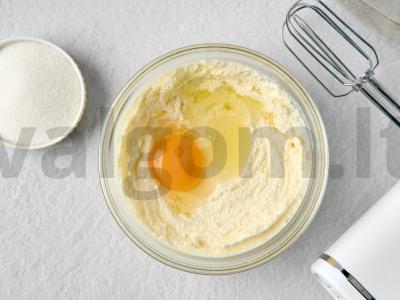 Sausainiai „Braškų širdelės“ Žingsnis 1