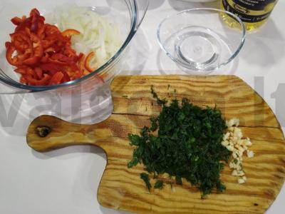 Marinuoti pievagrybiai su svogūnais ir paprikomis Žingsnis 3