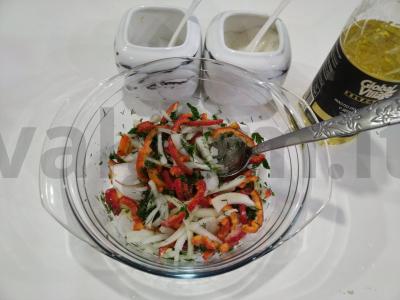 Marinuoti pievagrybiai su svogūnais ir paprikomis Žingsnis 4